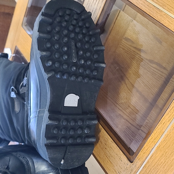 Sorel winter  boots - Picture 2 of 4